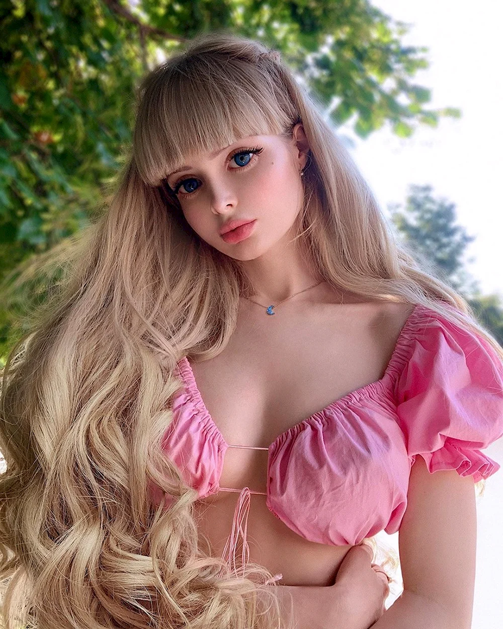 Анжелика Кенова