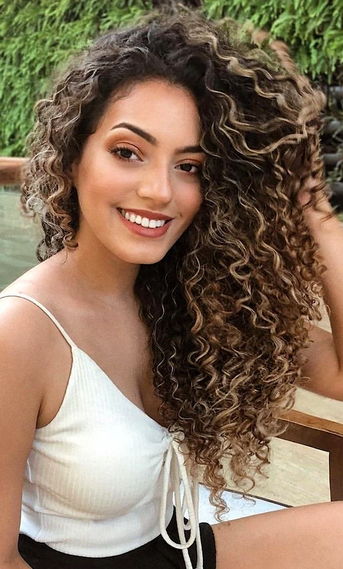Curly Романадзе