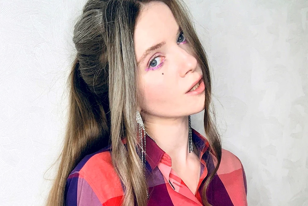 Dinablin Дина Ржеуцкая