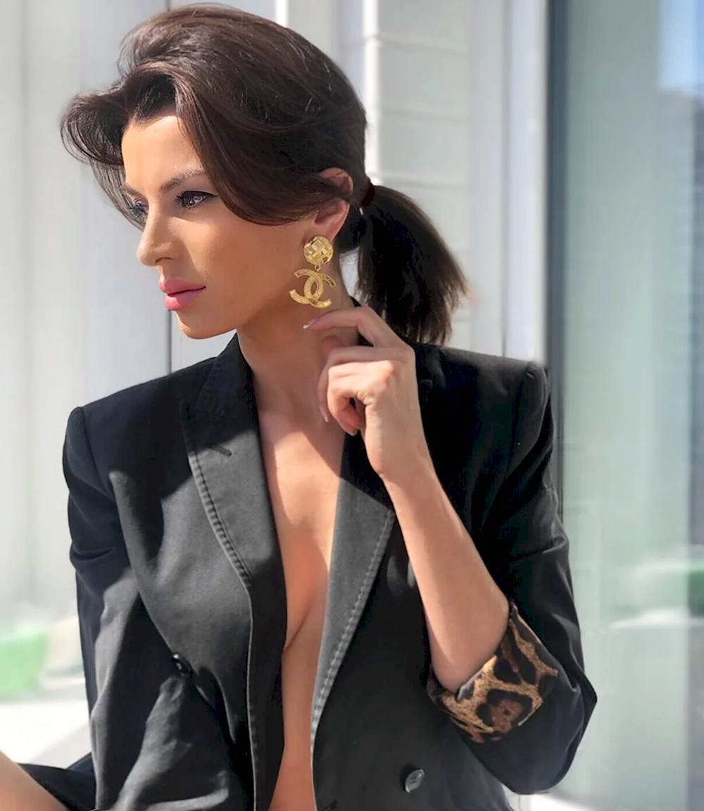 Елена Геллер