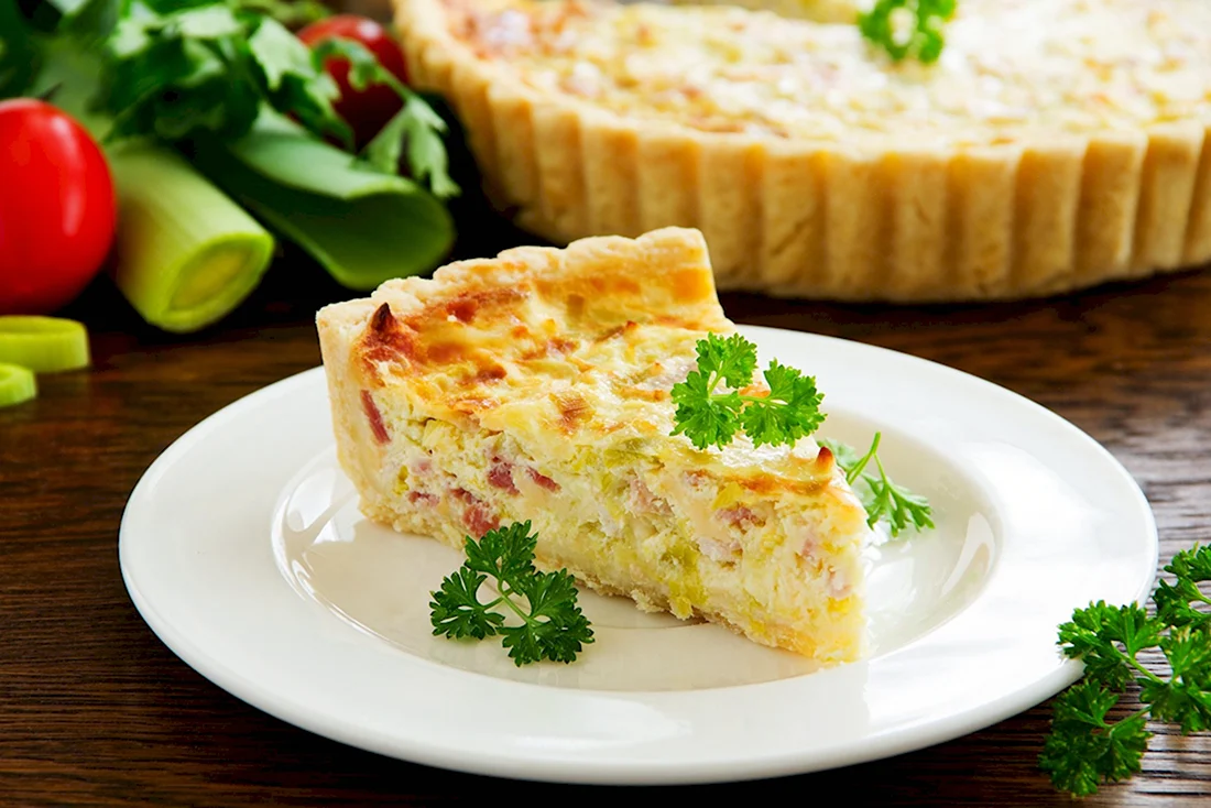 Лорен рецепт. КИШ Лорен. КИШ Лорен (Quiche Lorraine). КИШ французский пирог. КИШ Лорен классический французский пирог.