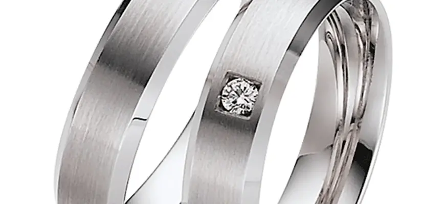 Кольцо обручальное с бриллиантами арт. Л22101025