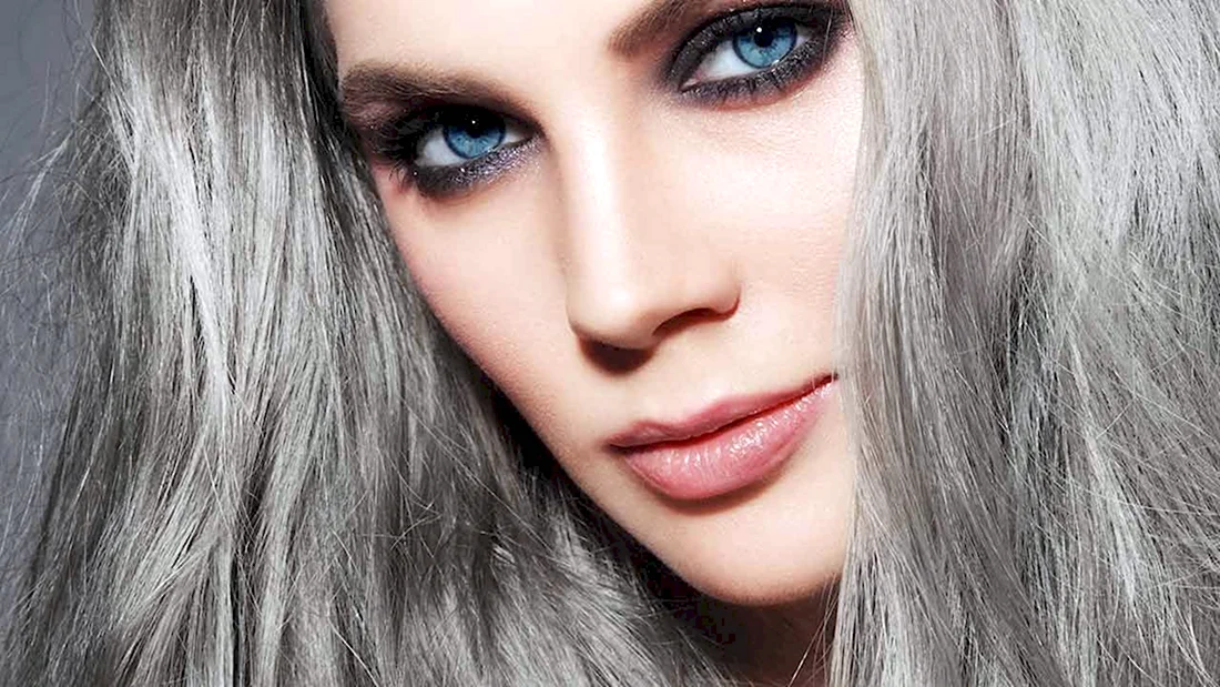 Loreal Feria smokey Silver