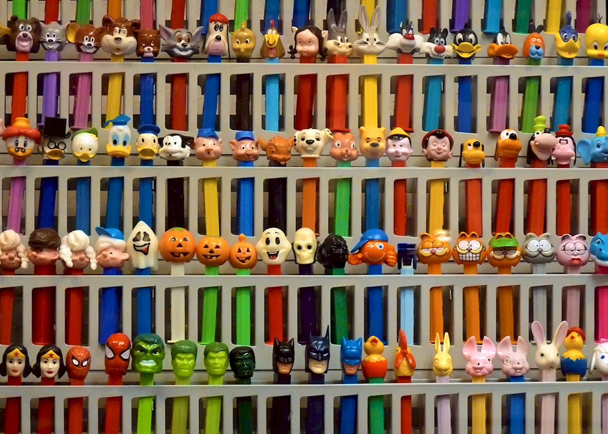 Музей памятных игрушек Pez. Город Берлингейм Калифорния