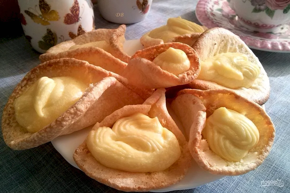 Пирожное лепестки