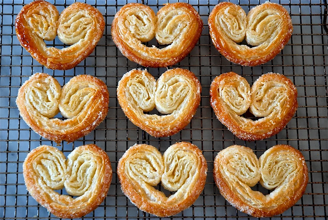 Слоеные ушки palmiers