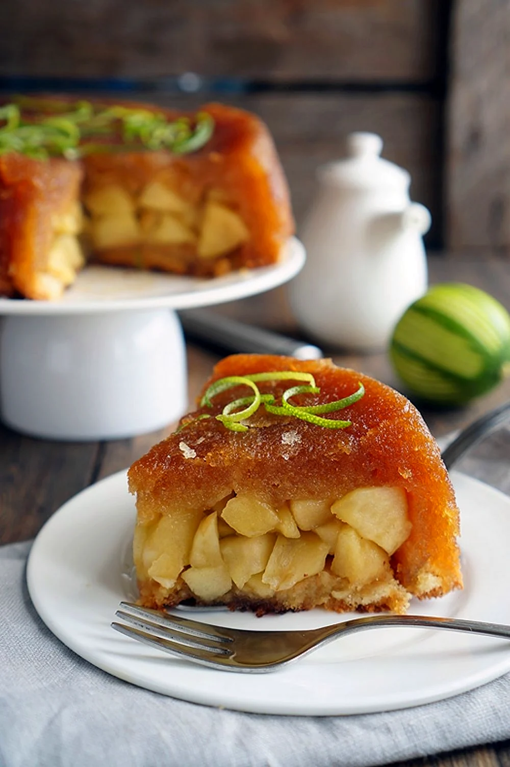 Выпечка с яблоками